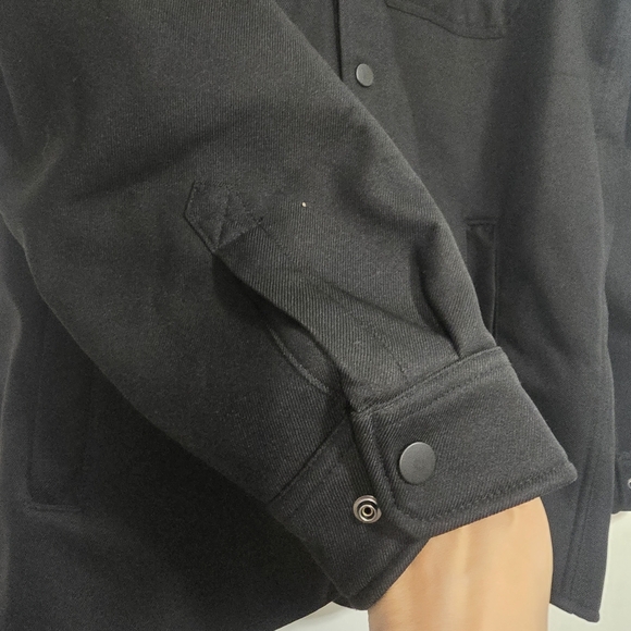 Carhartt Men's Relaxed Fit Rain defender in Black hooded jacket weather Proof - Picture 7 of 12